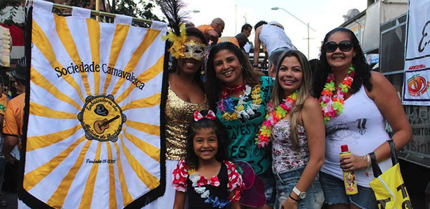 Adoniran Barbosa é homenageado em Bloco de rua no Carnaval de Santo André 1 maloca