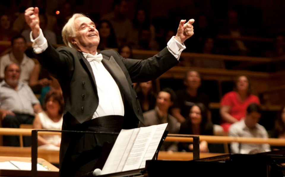 Ministério da Cultura e Colgate apoiam apresentação inédita do maestro João Carlos Martins e sua convidada Sandy para homenagear os 90 anos de Tom Jobim 1 maestro carlos martins