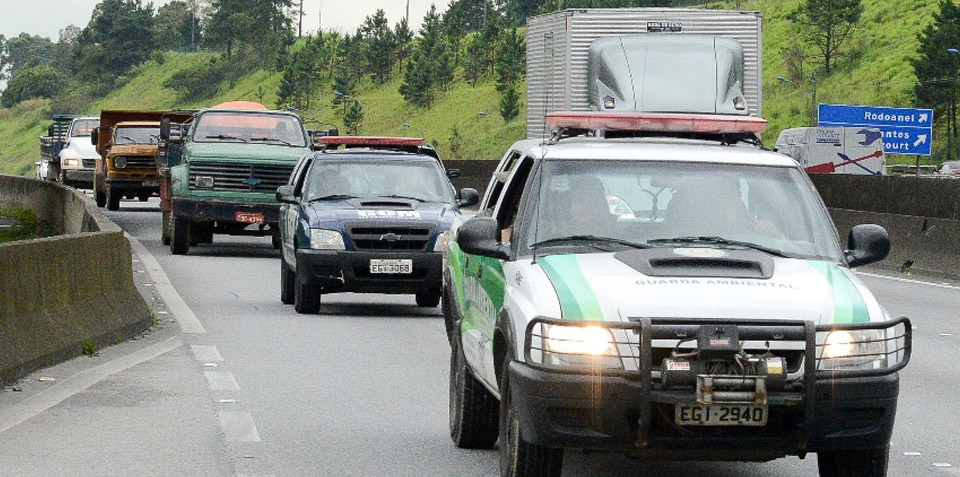 Fiscais da Prefeitura impedem entrada irregular de materiais de construção no Pós-Bolsa 1 são bernardo pós balsa