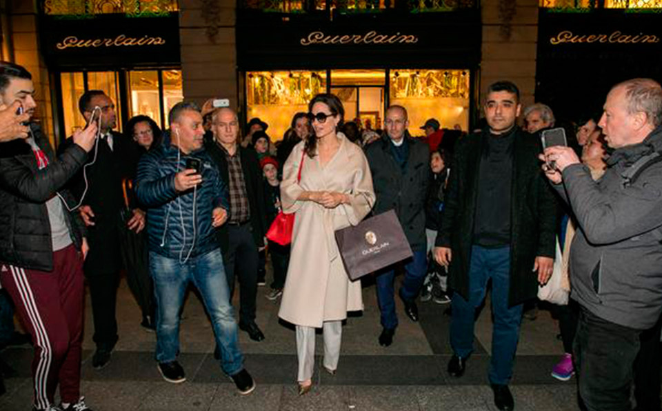 Angelina Jolie em Paris 1 Angelina Jolie em Paris