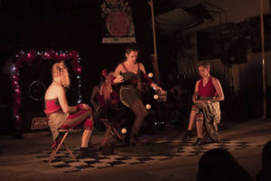 Espaço Cultural Circo do Asfalto recebe Cabaré de Circo sobre o Gênero Feminino 3 Espetáculo Feminino em Santo André com artistas da Argentina Chile e Brasil