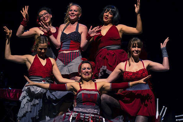 Espaço Cultural Circo do Asfalto recebe Cabaré de Circo sobre o Gênero Feminino 1 Espetáculo Feminino em Santo André com artistas da Argentina Chile e Brasil2