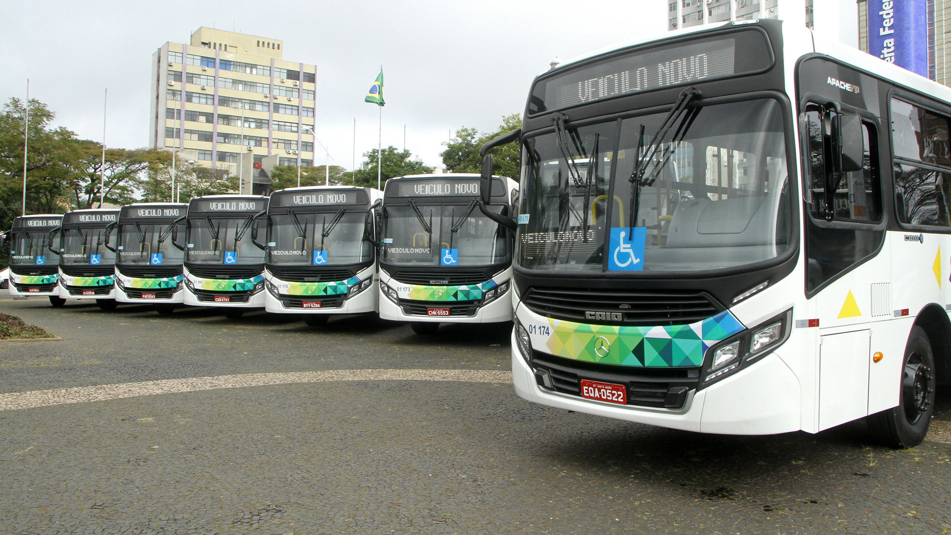 Santo André entrega 15 novos ônibus na primeira etapa de renovação da frota 1 Santo André entrega 15 novos ônibus na primeira etapa de renovação da frota