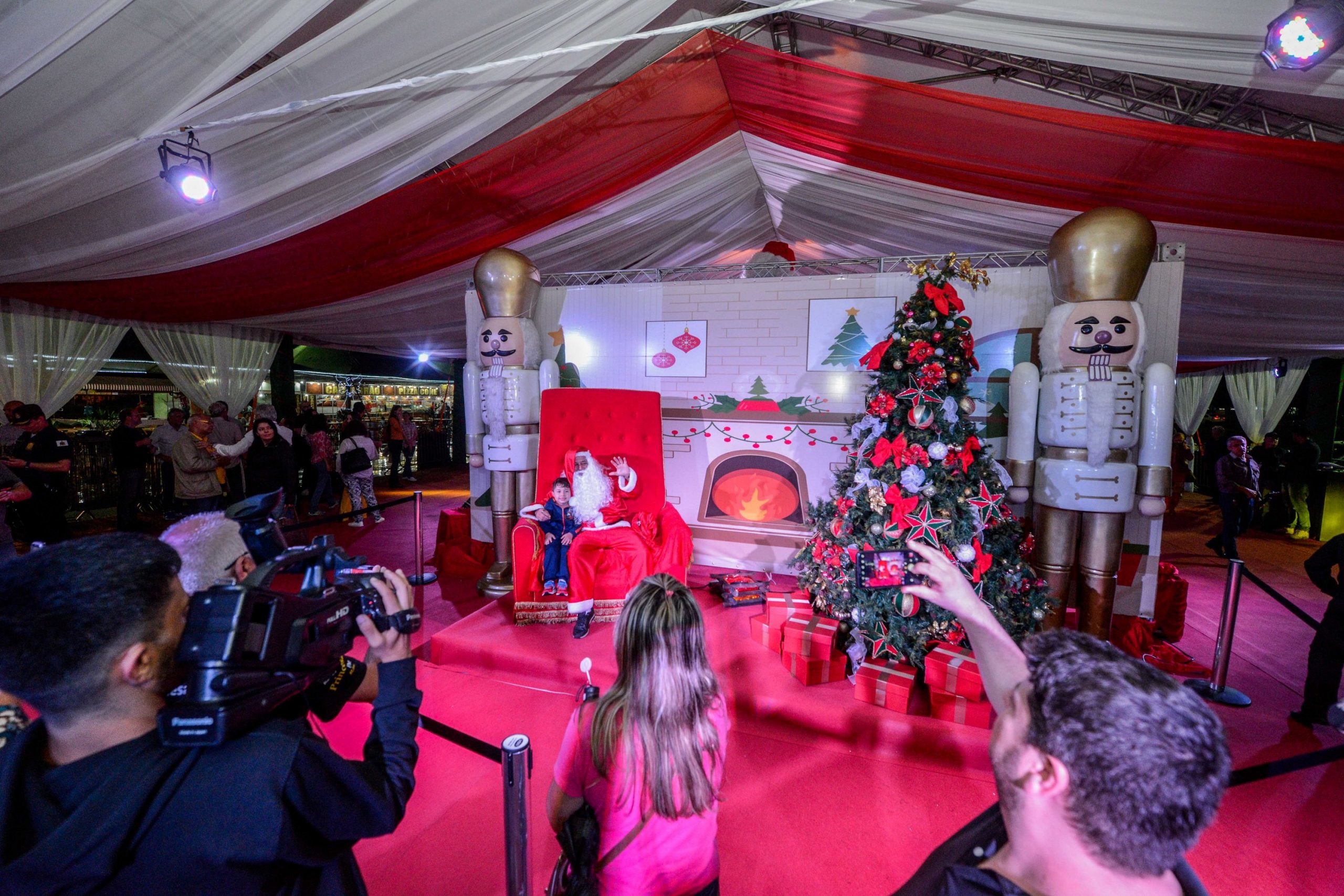 191210 natal luz 023 gabriel inamine1194535594719894226. scaled