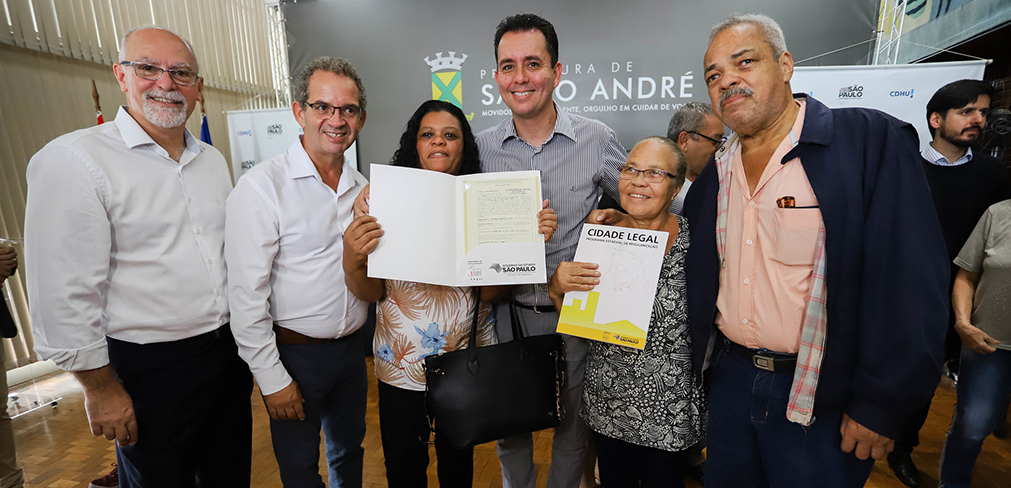 Prefeitura de Santo André resolve demanda histórica e começa a regularizar imóveis do Centreville 1 Prefeitura de Santo André resolve demanda histórica e começa a regularizar imóveis do Centreville2
