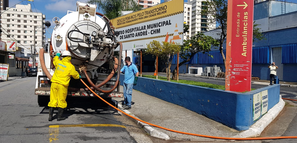 Santo André inicia limpeza de ruas e avenidas contra o coronavírus 2 Santo André inicia limpeza de ruas e avenidas contra o coronavírus2