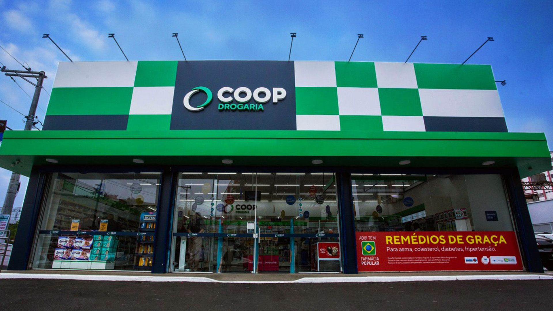Drogarias COOP investem em dermoconsultoras para ampliar vendas 1 Drogarias COOP investem em dermoconsultoras para ampliar vendas