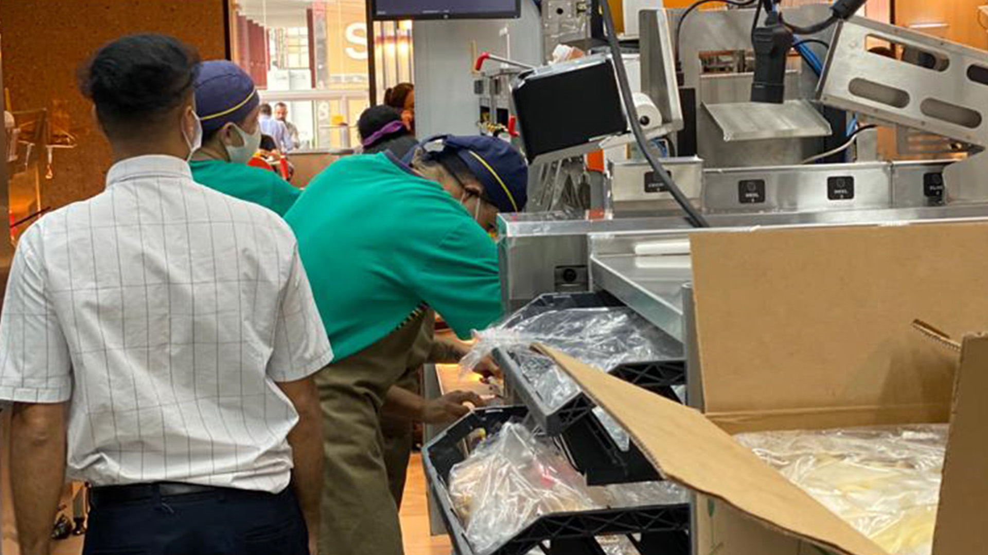 Rede de fast-food inaugura 12ª unidade em Santo André e gera emprego e renda 2 Rede de fast food inaugura 12a unidade em Santo Andre e gera emprego e renda2