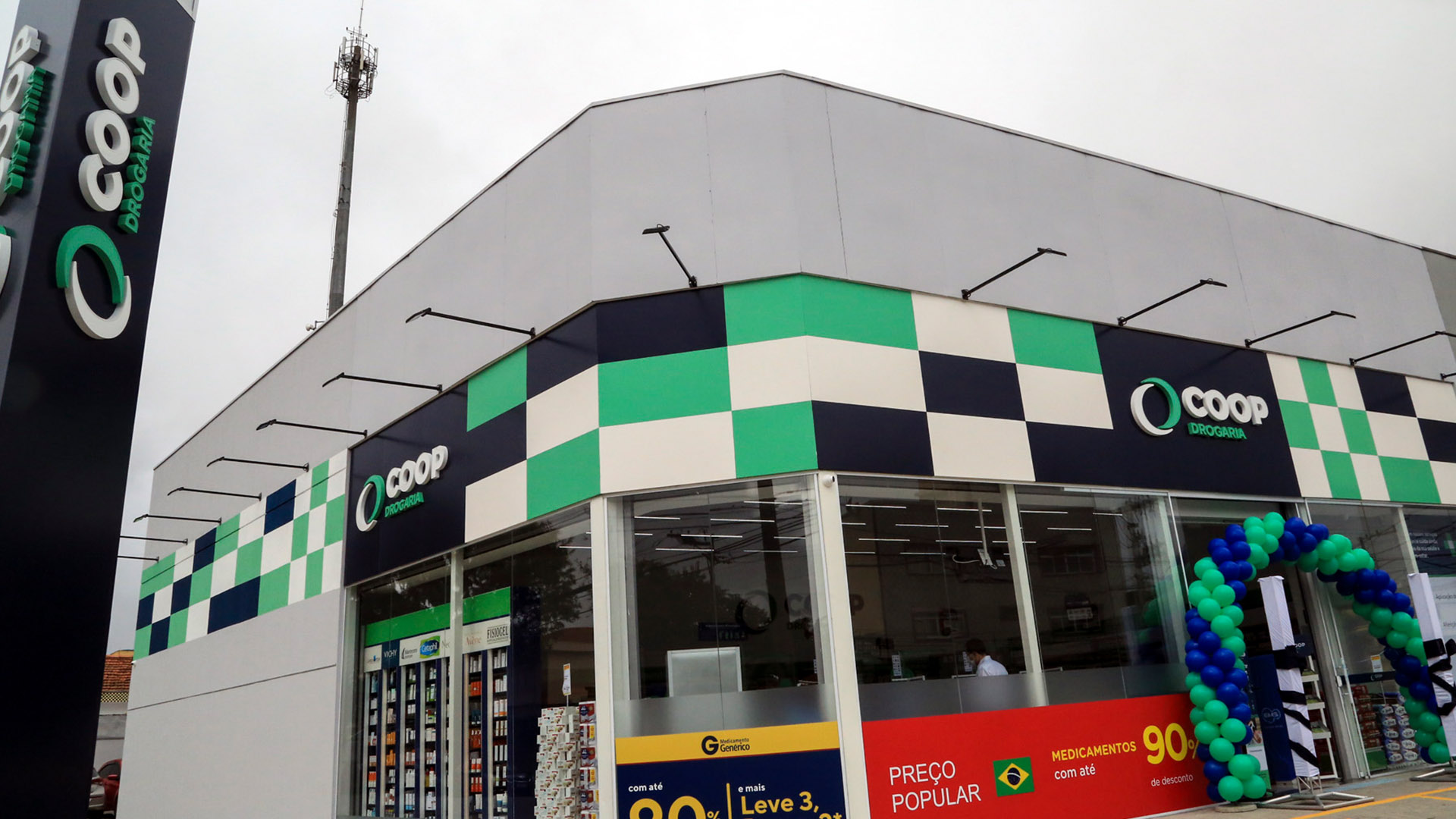 COOP inaugura três drogarias em único dia 2 COOP inaugura tres drogarias em unico dia3