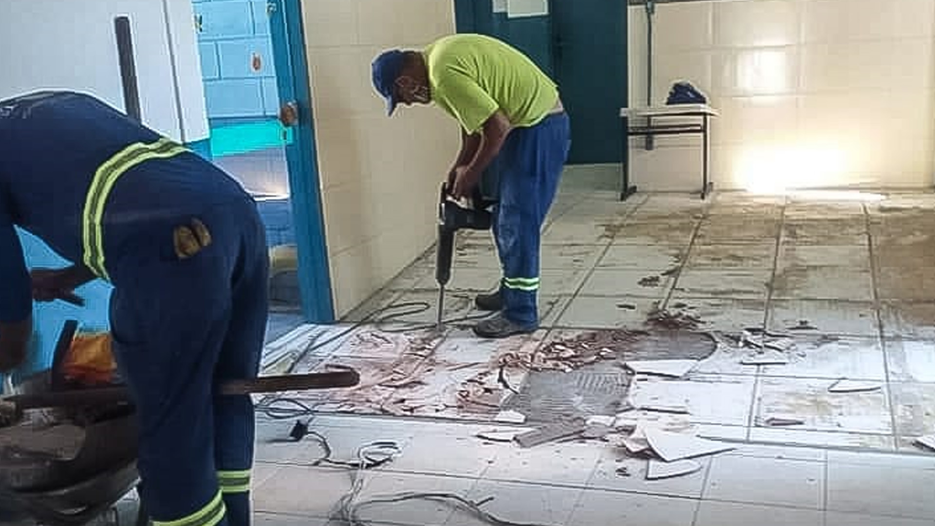 Educação de Ribeirão Pires dá sequência ao Programa de Recuperação de Escolas 1 Educacao de Ribeirao Pires da sequencia ao Programa de Recuperacao de Escolas2