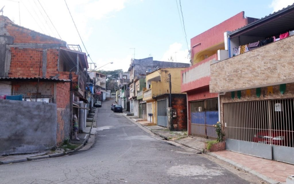 Santo André avança em regularização fundiária do Assentamento Apucarana 2 Santo André avança em regularização fundiária do Assentamento Apucarana