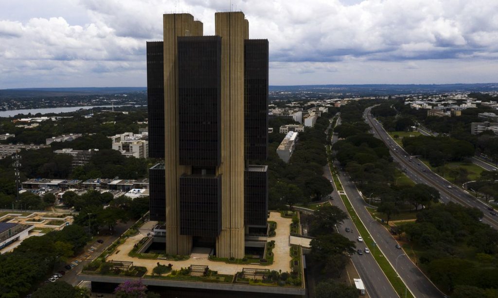 Copom eleva taxa básica de juros para 4,25% ao ano 1 banco central 0514203042