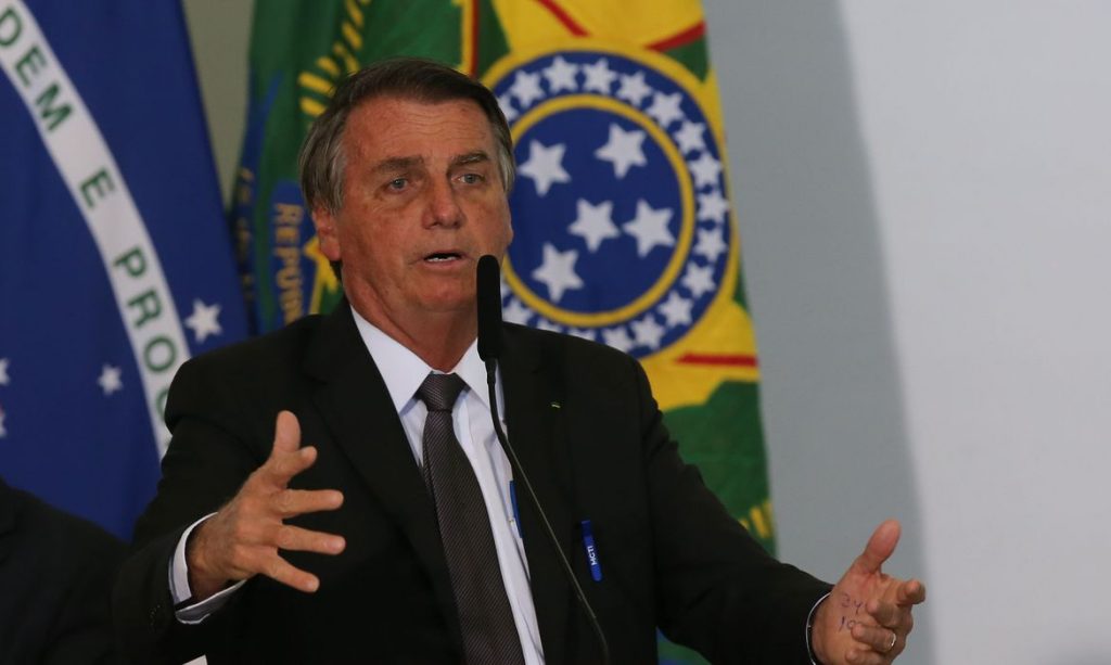 Presidente diz que deve vetar dinheiro para o fundo eleitoral 1 pzbl8146