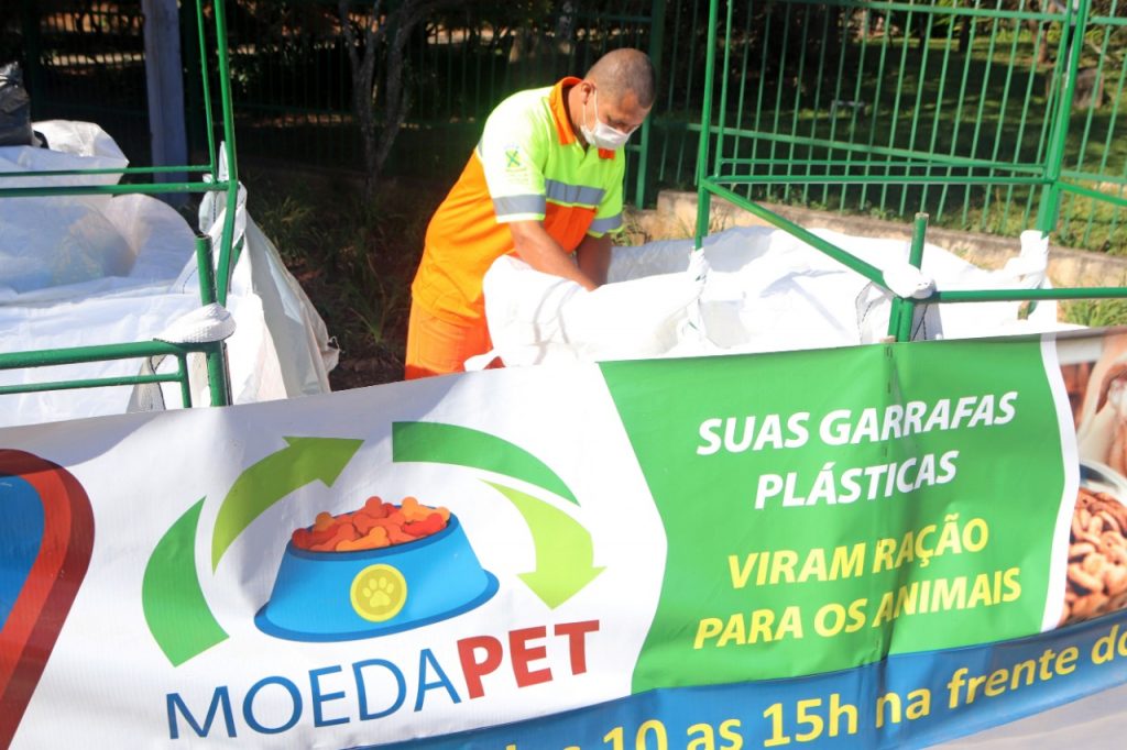 Moeda Pet acontece no portão principal do Parque Central neste sábado 1 Moeda Pet acontece no portão principal do Parque Central neste sábado