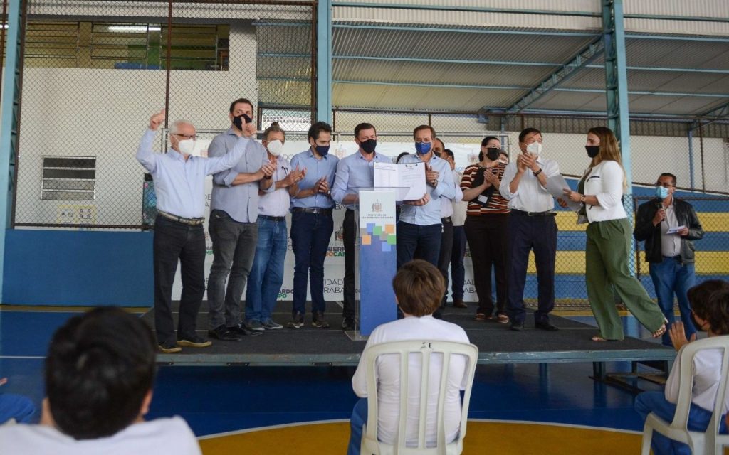 Prefeito Orlando Morando assina ordem de serviço para revitalização da EMEB Professor Geraldo Hypólito 2 Prefeito Orlando Morando assina ordem de serviço para revitalização da EMEB Professor Geraldo Hypólito