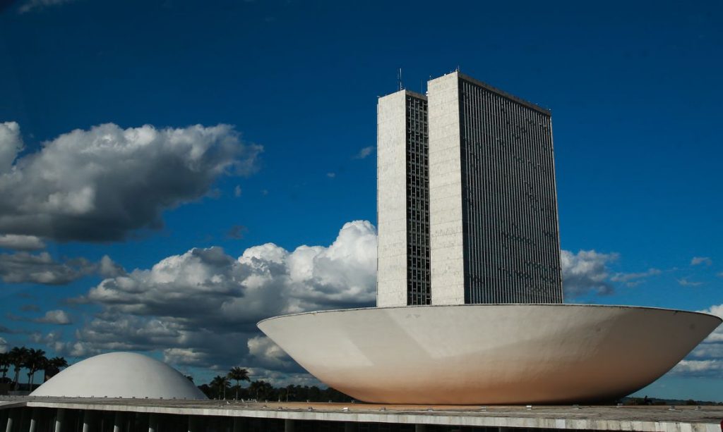 Lira marca votação da PEC do Voto Impresso para amanhã 1 monumentos brasilia cupula plenario da camara dos deputados3103201341