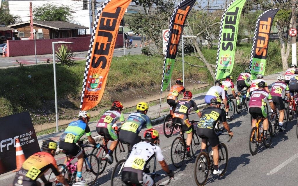 Ribeirão Pires foi sede da Volta Ciclística do Grande ABC neste domingo (12) 2 Ribeirão Pires foi sede da Volta Ciclística do Grande ABC neste domingo (12)