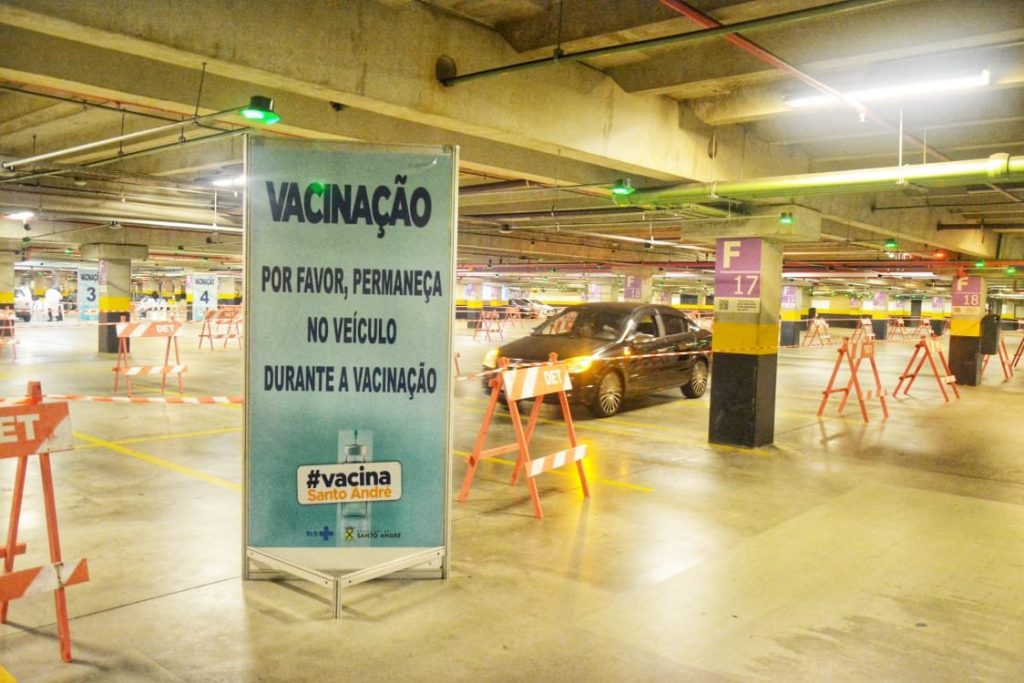Santo André começa a vacinar munícipes contra a Covid-19 em drive-thru do Atrium Shopping 1 vacinaC3A7C3A3onoatrium foto angelobaima psa2832928229497103451052801623.