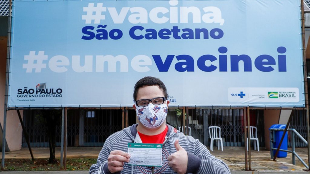 São Caetano amplia vacinação contra covid-19 para profissionais da Educação e pessoas com deficiências