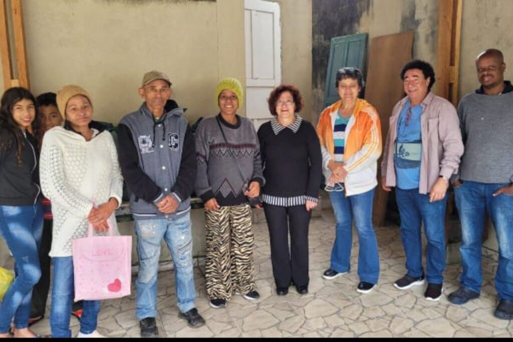 Fundo Social de Ribeirão Pires entrega cestas básicas para Capela São Francisco
