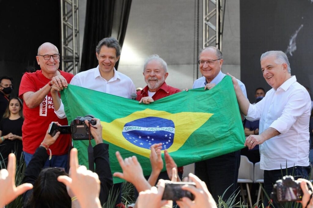 Presidente eleito, Lula teve 60,02% dos votos válidos na cidade e Haddad, 60,56%, em Diadema; é o maior percentual entre grandes municípios paulistas