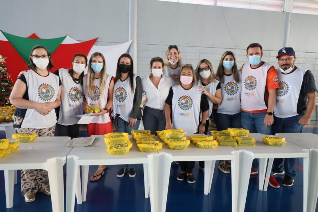 Educando com Visão entrega 382 óculos para alunos da rede municipal de Santo André 1 Educando com Visão entrega 382 óculos para alunos da rede municipal de Santo André
