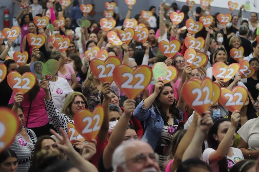 "Mulheres com Guto" reuniu 500 pessoas no Kaikan 1 Mulheres com Guto reuniu 500 pessoas no Kaikan