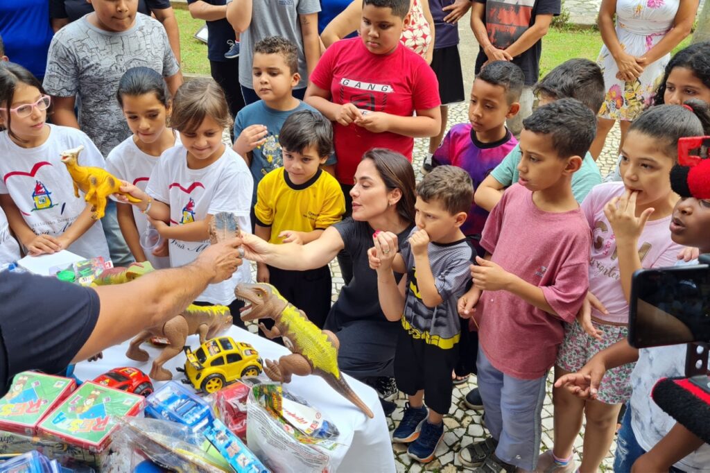 Santo André entrega 8 mil brinquedos a crianças em situação de vulnerabilidade