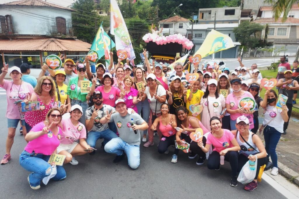 Campanha de Guto Volpi fez três caminhadas neste sábado