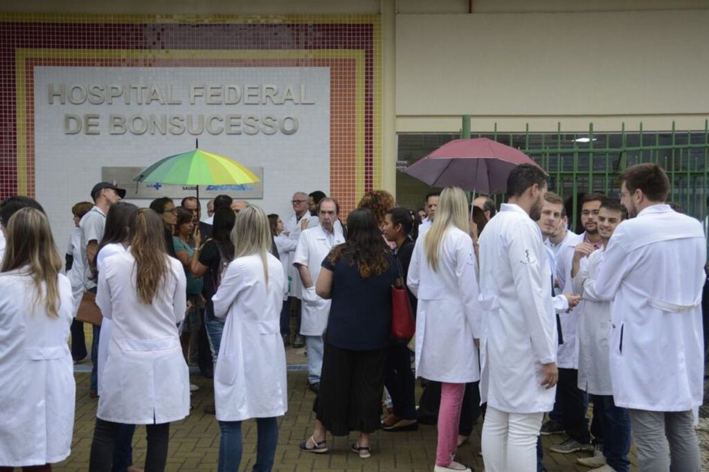 Cremerj pede ao MEC liberação de verba para pagar médicos residentes 1 Cremerj pede ao MEC liberação de verba para pagar médicos residentes