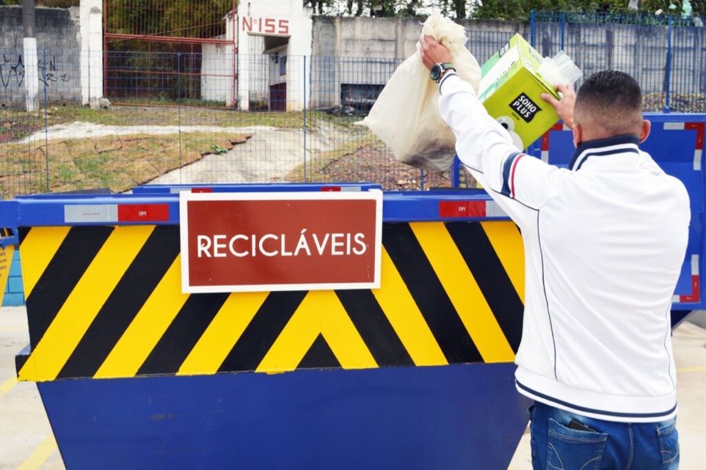 Gestão de resíduos sólidos de Santo André é valorizada em guia internacional para cidades sustentáveis