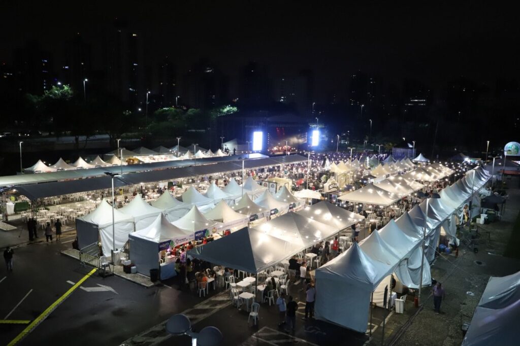 Paço de Santo André recebe Feira do Natal Solidário, com culinária variada e grandes atrações musicais 2 Paço de Santo André recebe Feira do Natal Solidário, com culinária variada e grandes atrações musicais
