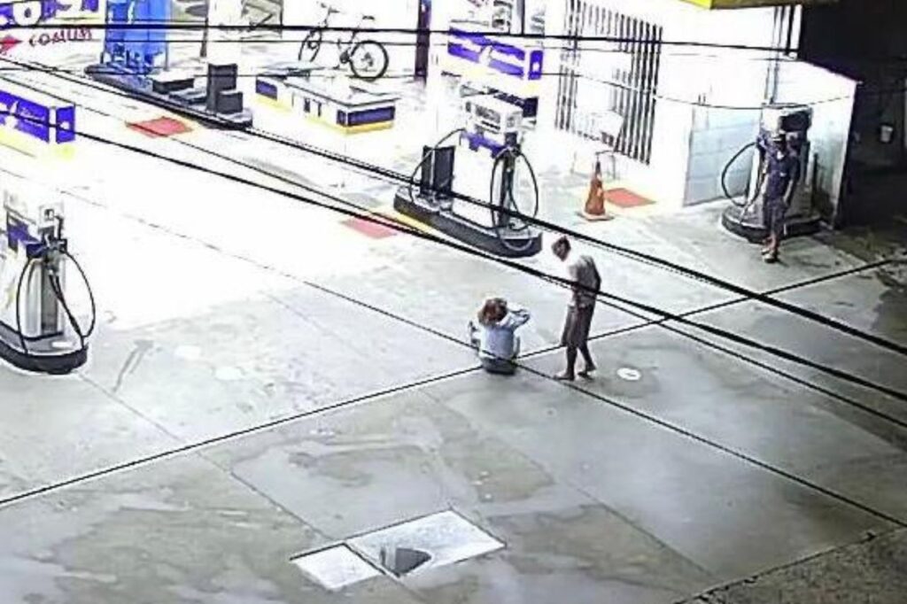 Câmeras do CGE captam agressão a mulher e GCM prende homem em flagrante em São Caetano