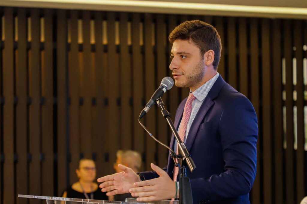 Governo de São Paulo vai analisar projeto de Thiago Auricchio que cria Banco de Alimentos no Estado 1 Governo de São Paulo vai analisar projeto de Thiago Auricchio que cria Banco de Alimentos no Estado