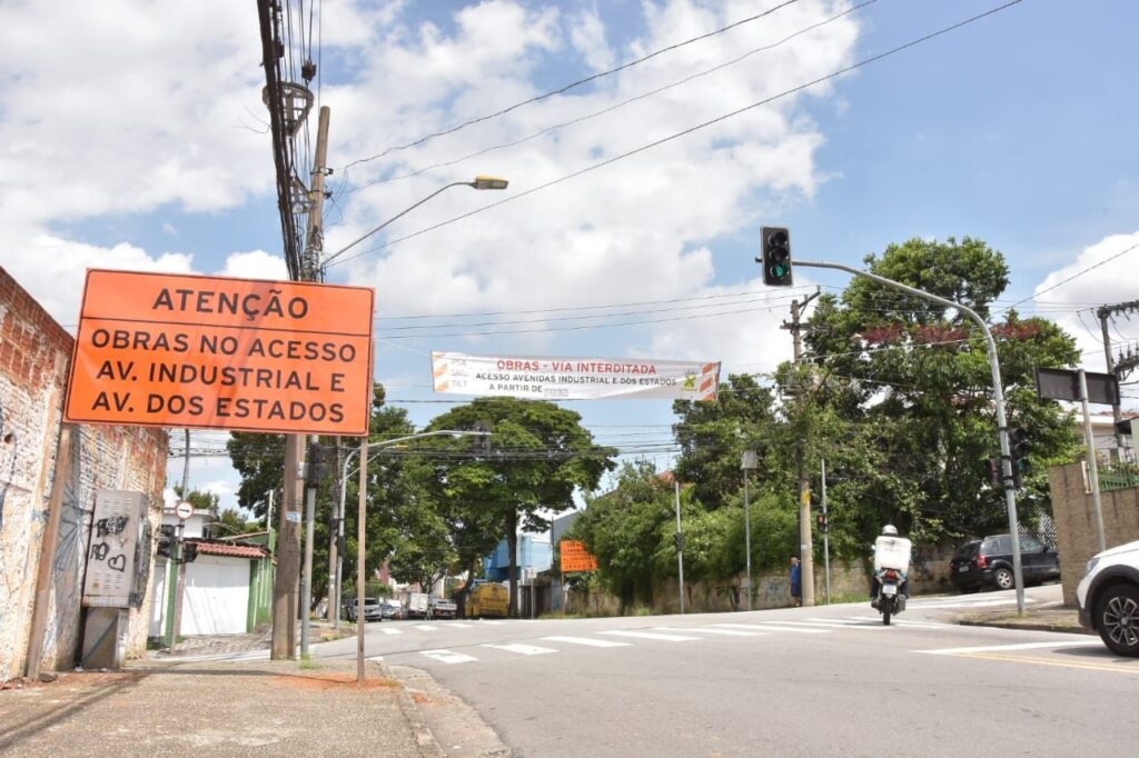 Prefeitura de Santo André interdita acesso para Av. Industrial para avanço de obras em viaduto 1 Prefeitura de Santo André interdita acesso para Av. Industrial para avanço de obras em viaduto