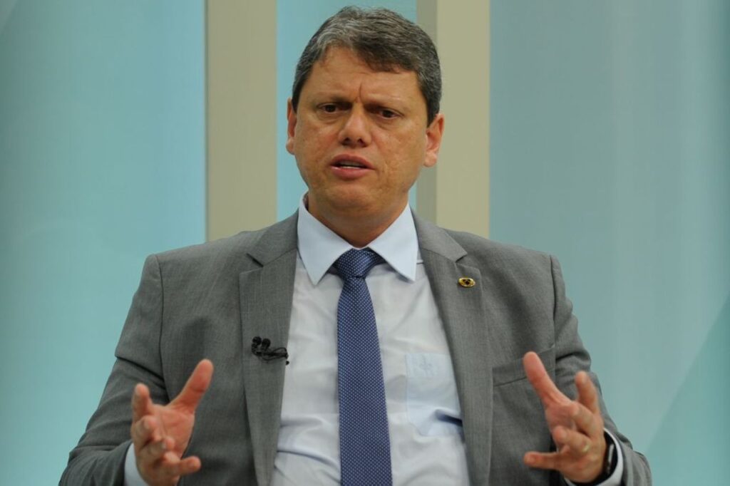 SP proíbe exigência do comprovante do cartão de vacina contra covid-19 1 SP proíbe exigência do comprovante do cartão de vacina contra covid-19
