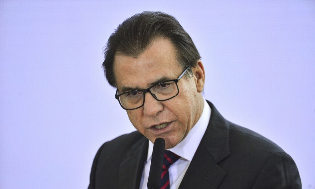 Ministro defende revisão de concessões de registros sindicais 1 Ministro defende revisão de concessões de registros sindicais