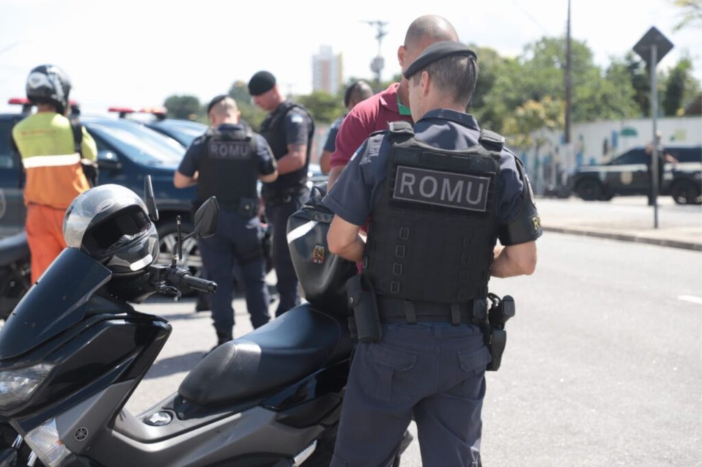Resumo de Notícias - ABC Agora - 10/03/2023 2 Operação Impacto combate crimes cometidos com uso de motos em Santo André