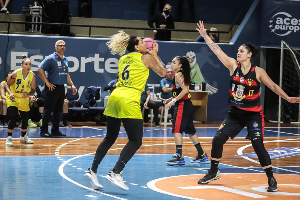 Santo André inicia disputa da Liga de Basquete Feminino