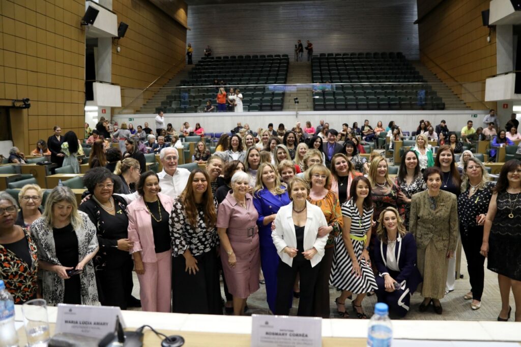 Alesp homenageia os 40 anos do Conselho Estadual da Condição Feminina 1 Alesp homenageia os 40 anos do Conselho Estadual da Condição Feminina