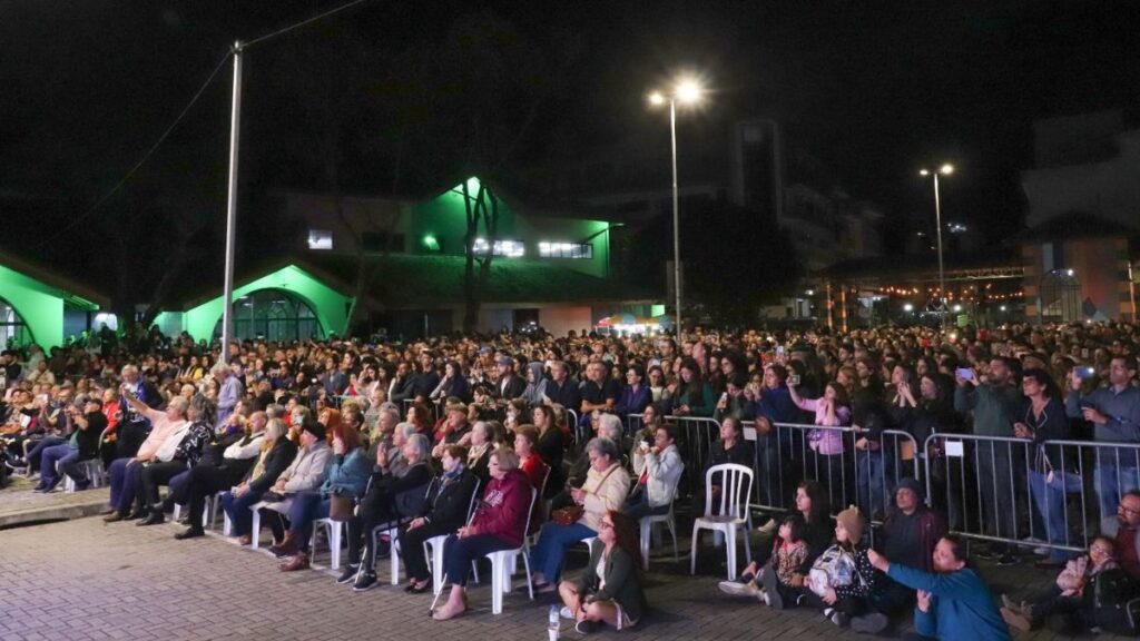 João Carlos Martins reúne 3.000 pessoas em Ribeirão Pires