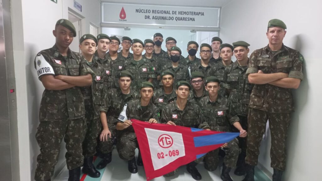 Atiradores do Tiro de Guerra 02-069 de São Caetano do Sul realizam doação de sangue em ação voluntária 1 Atiradores do Tiro de Guerra 02-069 de São Caetano doam sangue no Núcleo de Hemoterapia Dr. Aguinaldo Quaresma