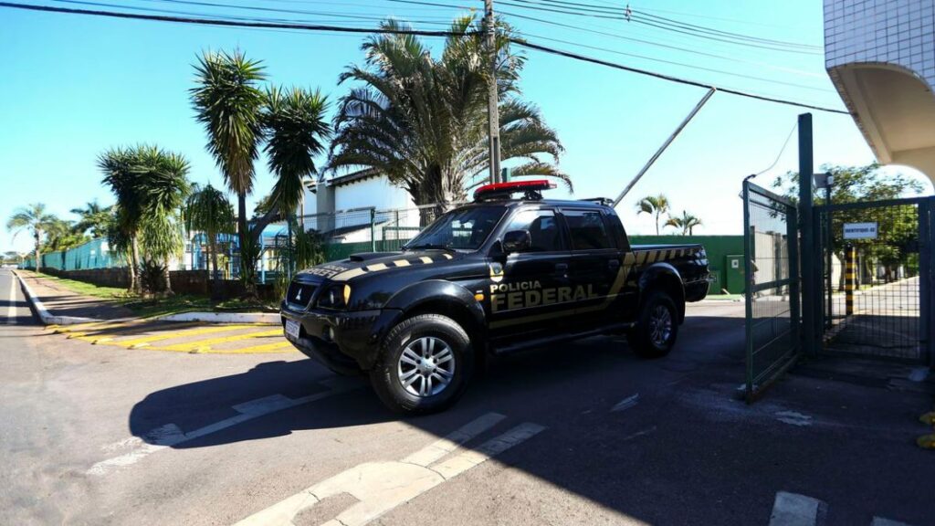 Ex-presidente Jair Bolsonaro é alvo de operação da PF 1 Ex-presidente Jair Bolsonaro é alvo de operação da PF