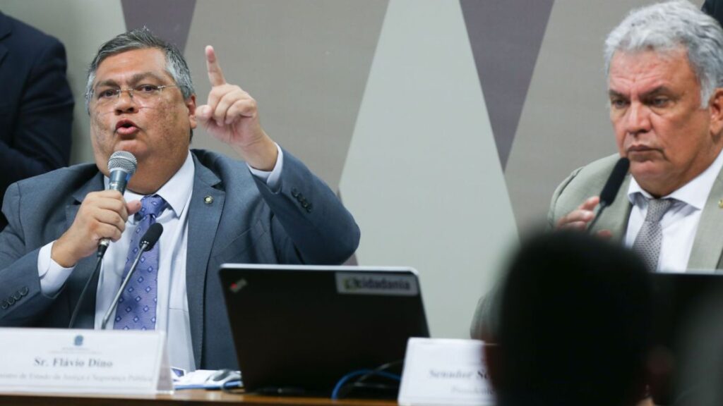 Flávio Dino revela que ministério tem R$ 2,4 bilhões não utilizados 1 Flávio Dino revela que ministério tem R$ 2,4 bilhões não utilizados