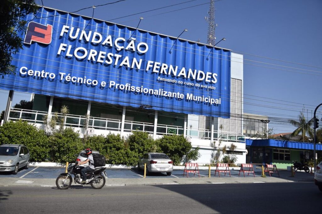 Florestan firma parceria para facilitar empregabilidade de jovens egressos da Fundação Casa