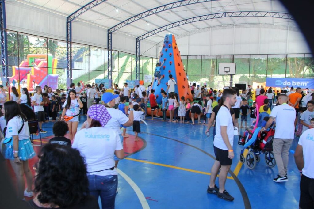 Hamburgada do Bem reúne 600 crianças na segunda ação do ano em Santo André 2 Hamburgada do Bem reúne 600 crianças na segunda ação do ano em Santo André