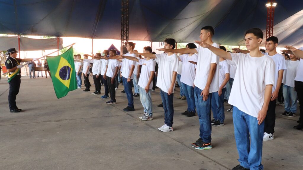 Junta Militar de Ribeirão Pires realiza solenidade de compromisso à bandeira