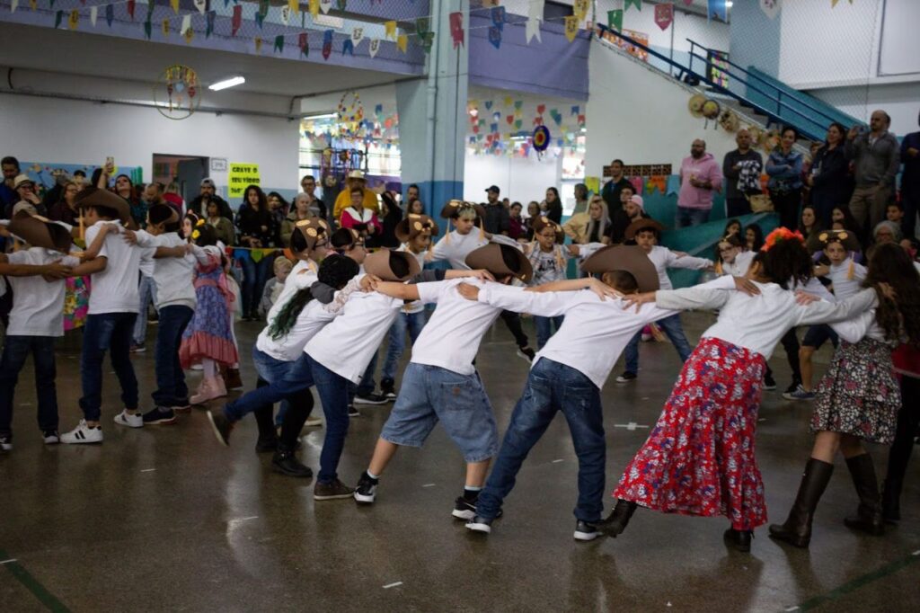 Celebrando a diversidade cultural do país, escolas municipais de São Caetano realizam festas juninas