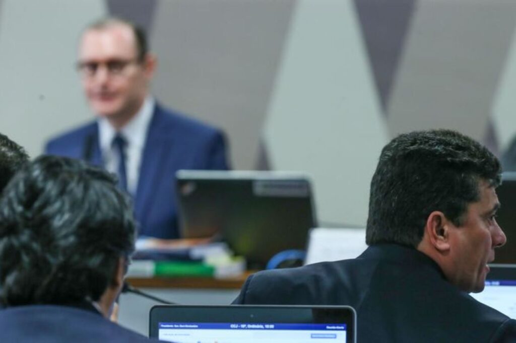 Comissão aprova indicação de Zanin para o STF em meio a debates sobre imparcialidade 3 Comissão aprova indicação de Zanin para o STF em meio a debates sobre imparcialidade