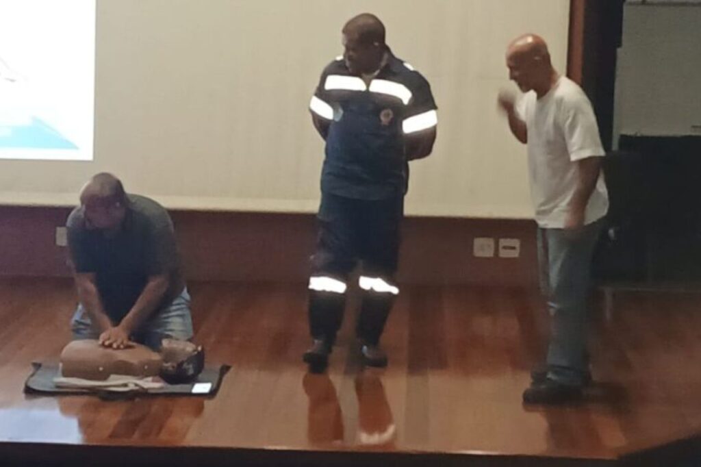 Motoristas da Saúde de Diadema recebem treinamento para agir em emergência 1 Motoristas da Saúde de Diadema recebem treinamento para agir em emergência